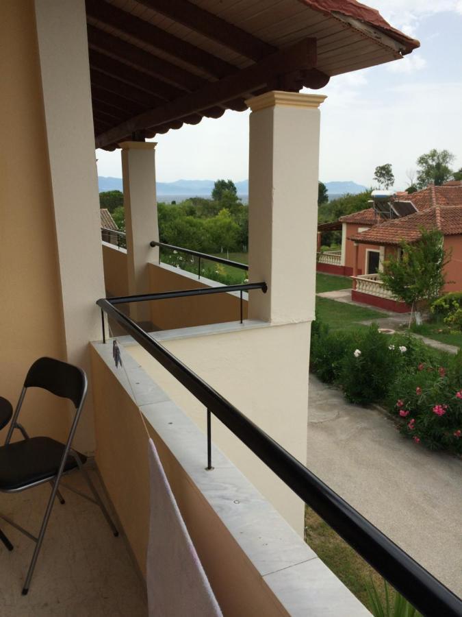 Avra Beach Apartments Lefkimmi  Bagian luar foto